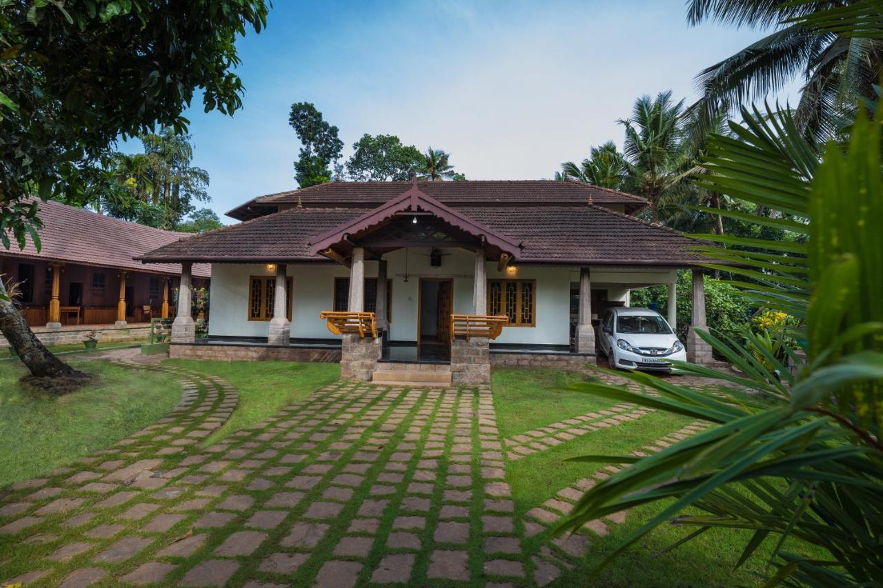 Kuttichira Heritage Home Alappuzha Bagian luar foto