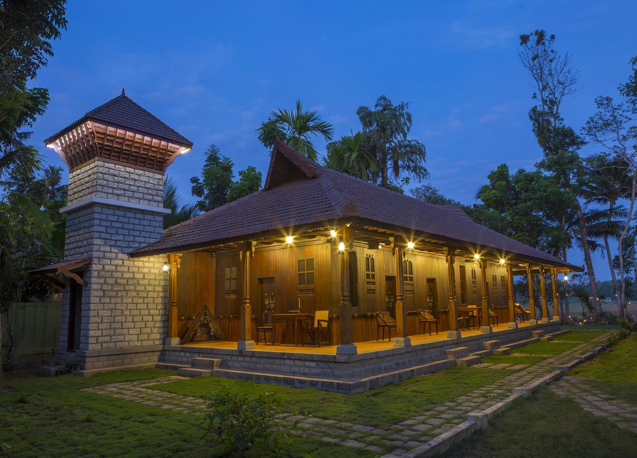 Kuttichira Heritage Home Alappuzha Bagian luar foto